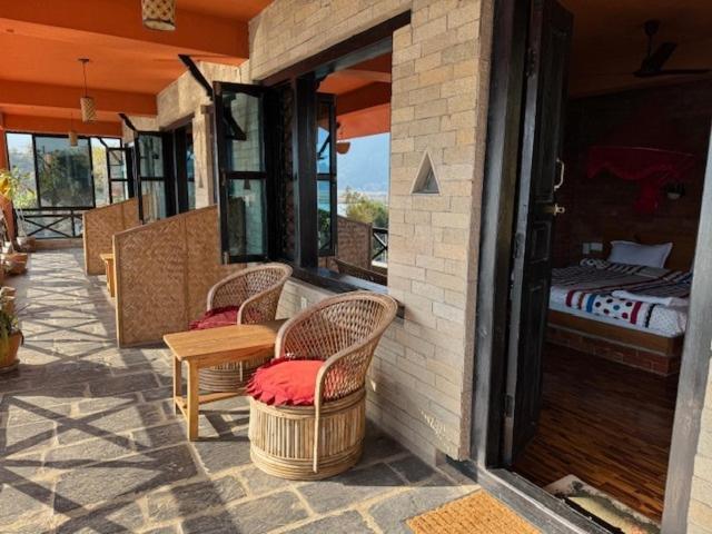 Nar-Bis Hotel Pokhara Exterior photo