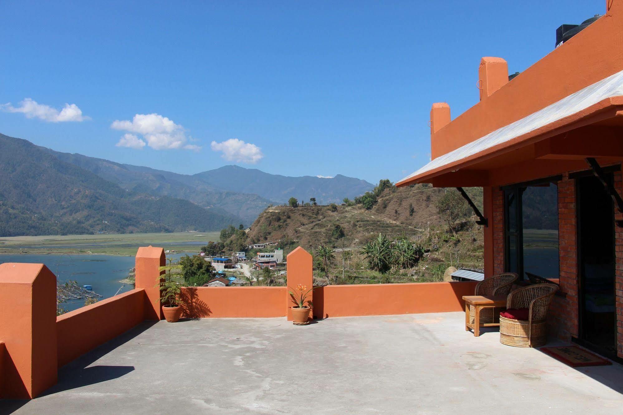 Nar-Bis Hotel Pokhara Exterior photo